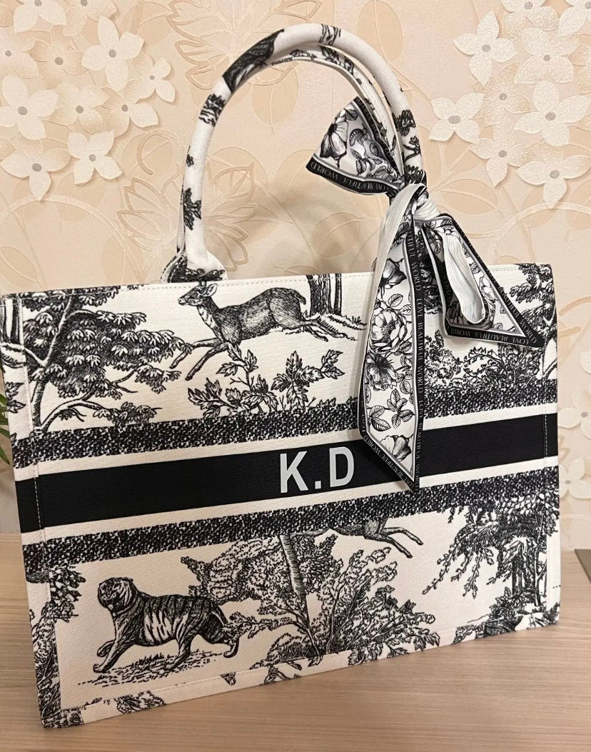 Custom canvas beach tote bag, monogram personalized bridal honeymoon handbags shoulder jute Bridesmaid gift, summer bag spring