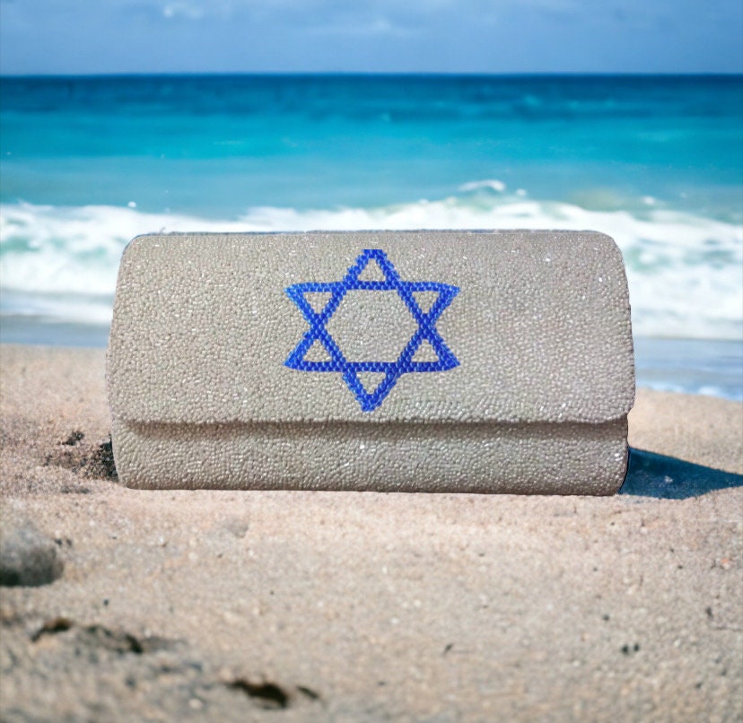 Custom beaded Israel flag, am yisrael chai clutch, Jewish star, Jew pride, Star of David, stand United with Israel, Jewish and proud, gift