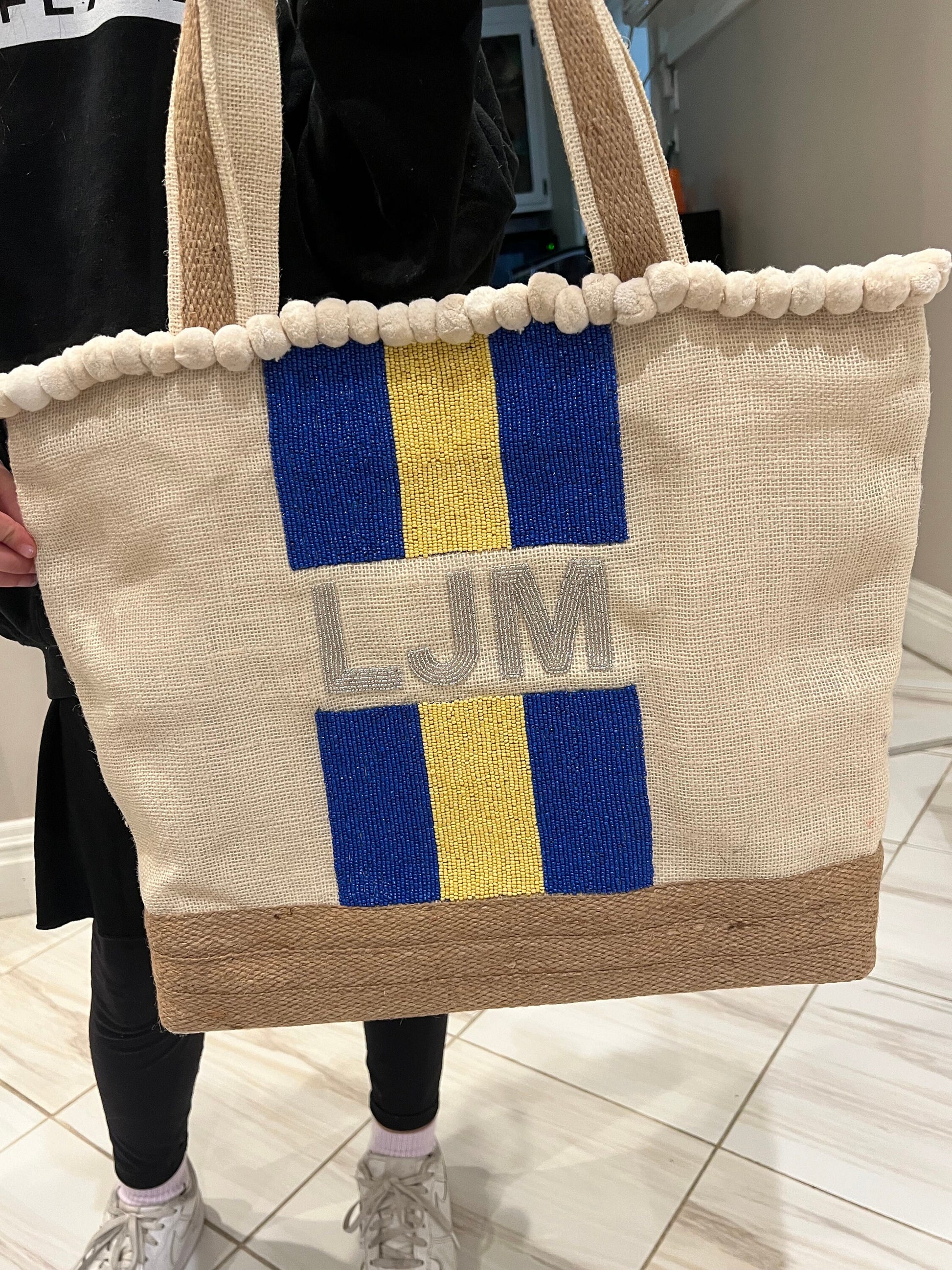 Customized beach tote, summer fun tote, vacation personalized gift, bridal party,large burlap jute beaded bag bridesmaids gift,travel bag